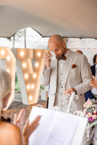 Freie Trauung in der Alten Maschinenhalle Solingen mit industriellem Charme und warmer Atmosphäre